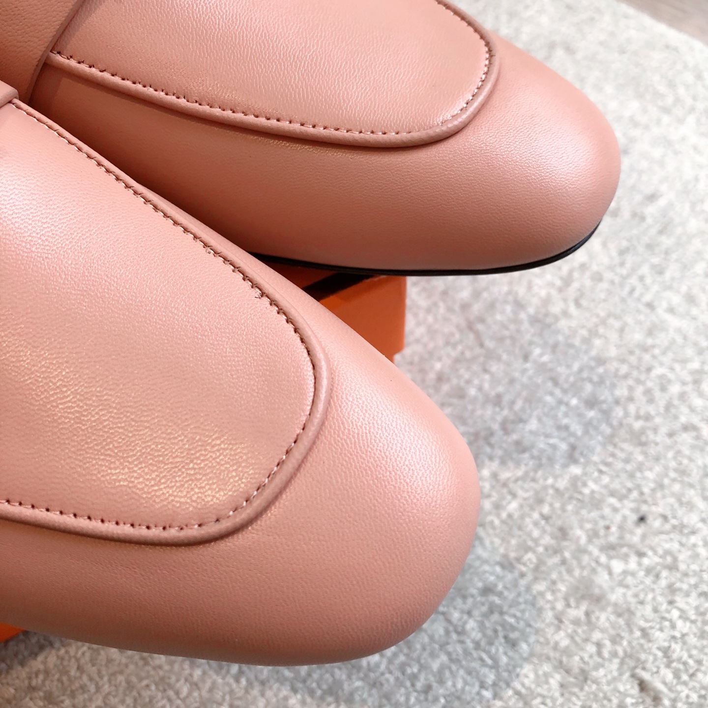 Hermes Oz Mule Pink