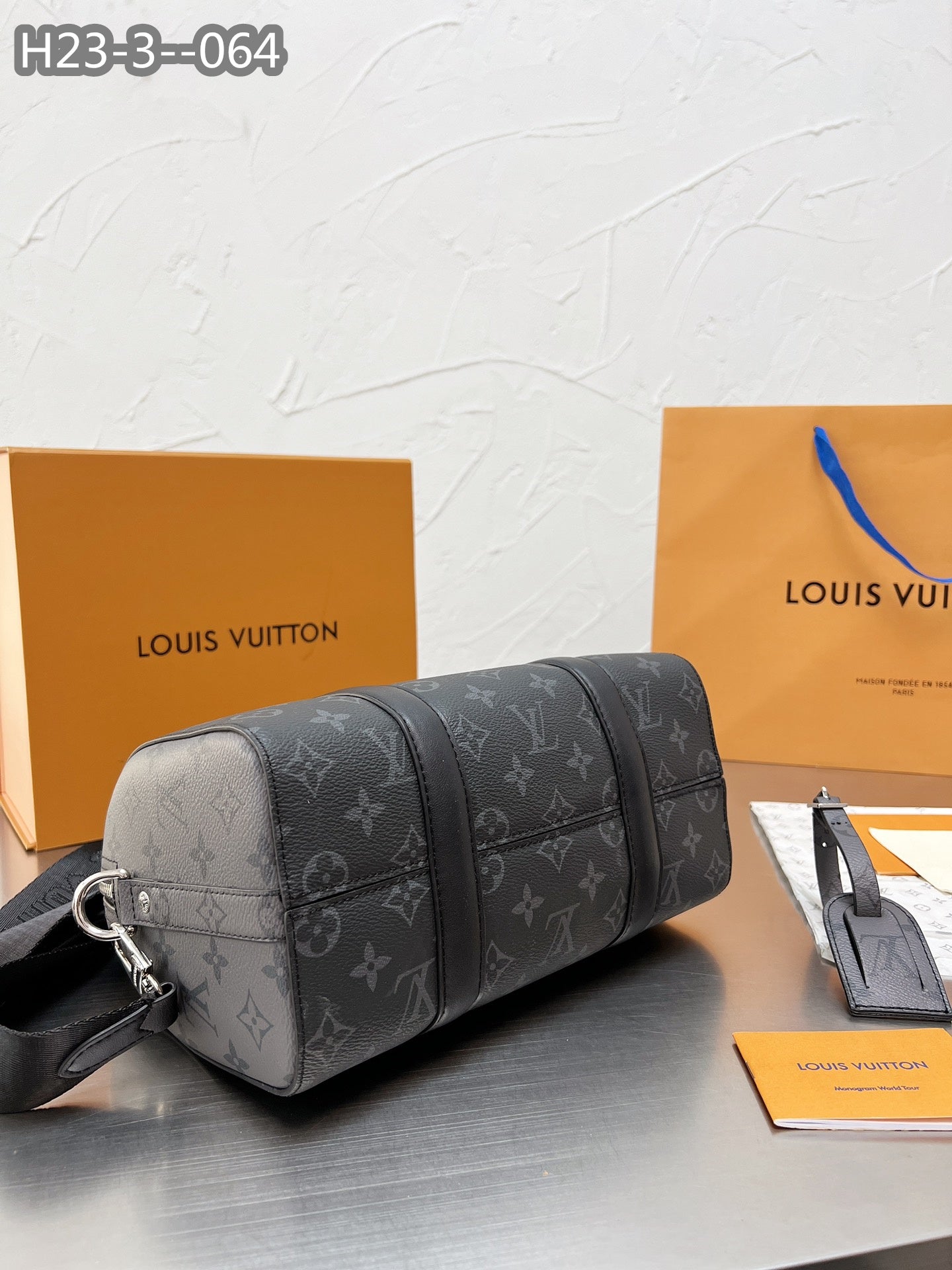 Louis Vuitton Keepall Bandouliere 28Cm Monogram Eclipse City Black