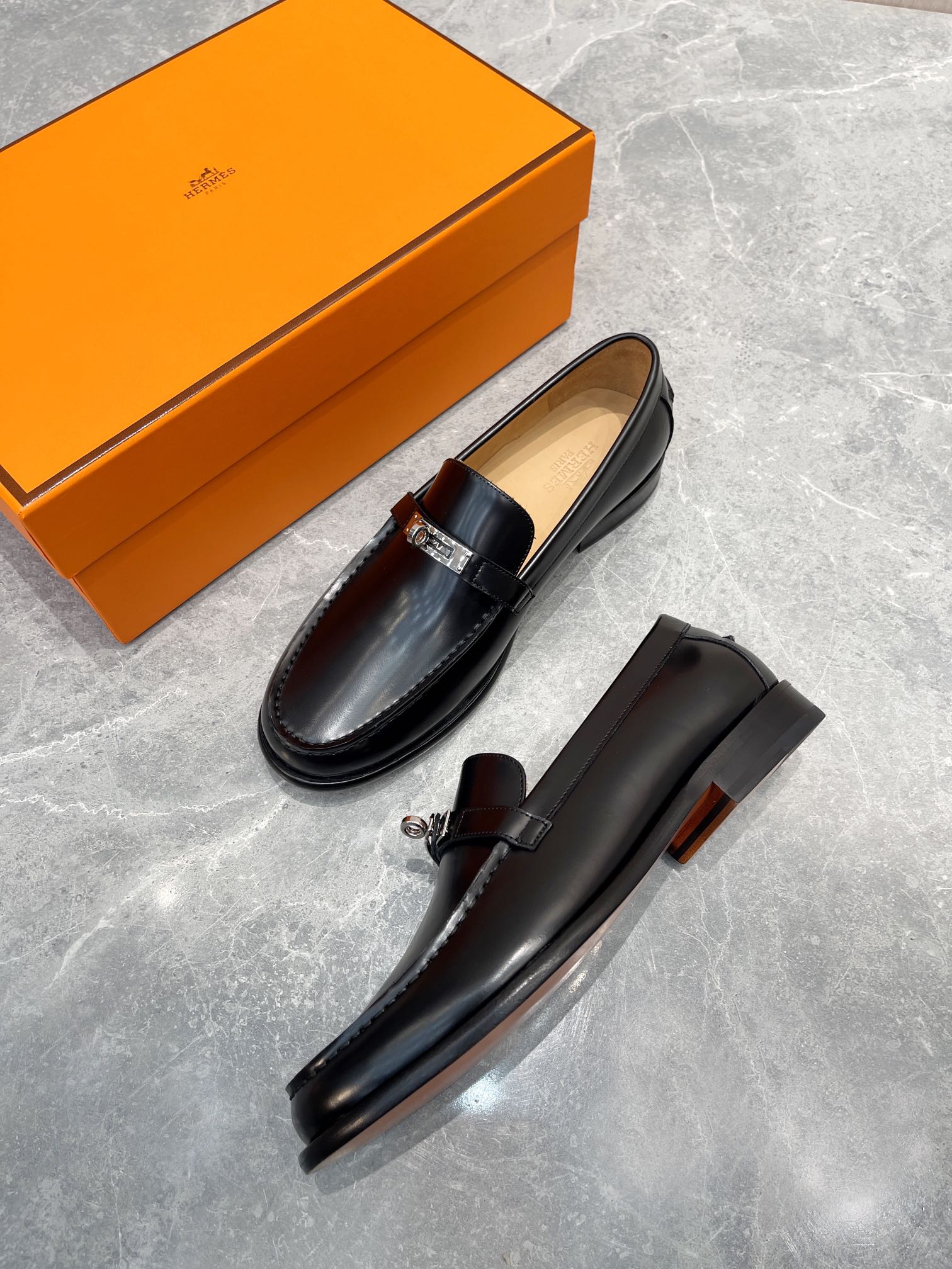 Hermès Men's Loafers – Original Leather Sole Edition