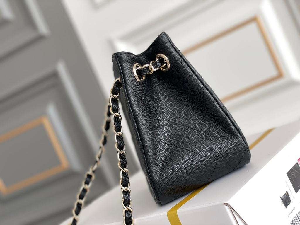 Chanel Grained Embossed Hobo Bag Black 17Cm/6.7in