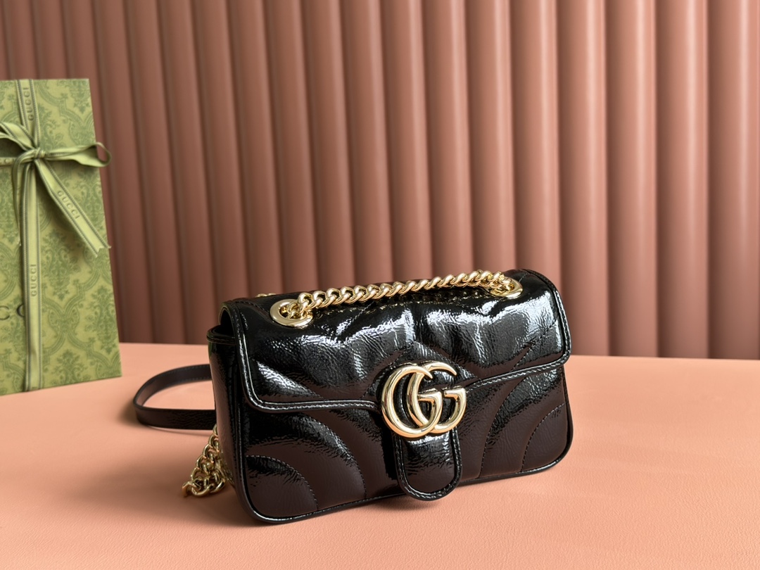 GG Marmont mini shoulder bag-446744