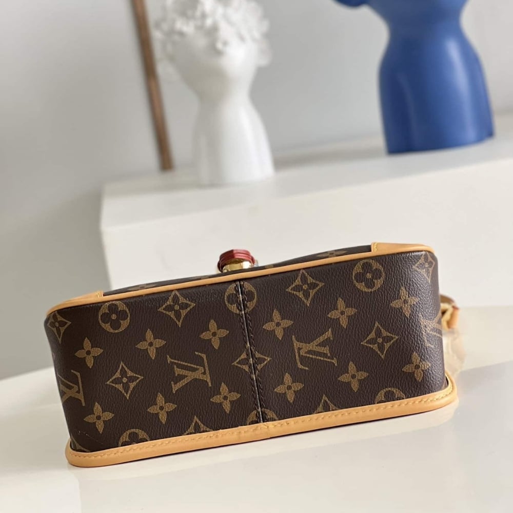 Louis Vuitton Diane Monogram Canvas Black 24Cm M45985