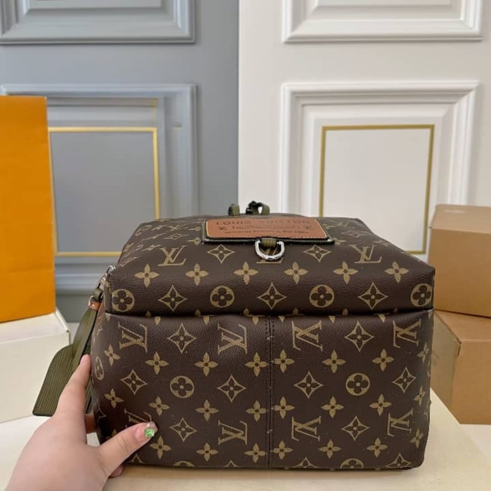 Louis Vuitton Discovery Backpack Safari Monogram Brown 37Cm