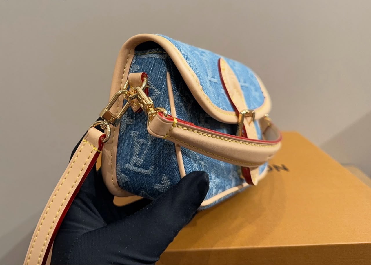 Louis Vuitton Diane Nano Bag Blue Denim 19cm M27700
