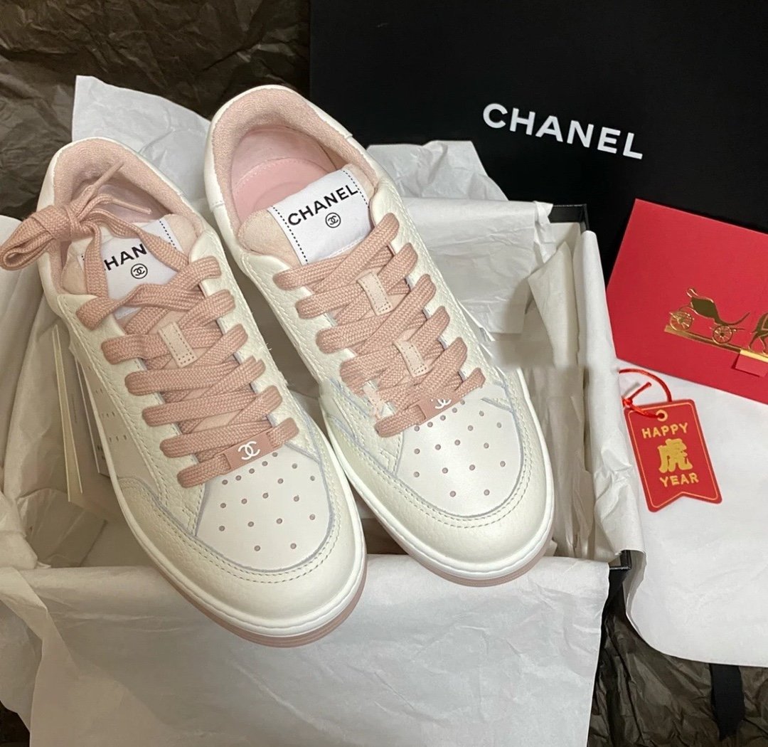Chanel Runner Trainer Sneakers White And Pink G35934