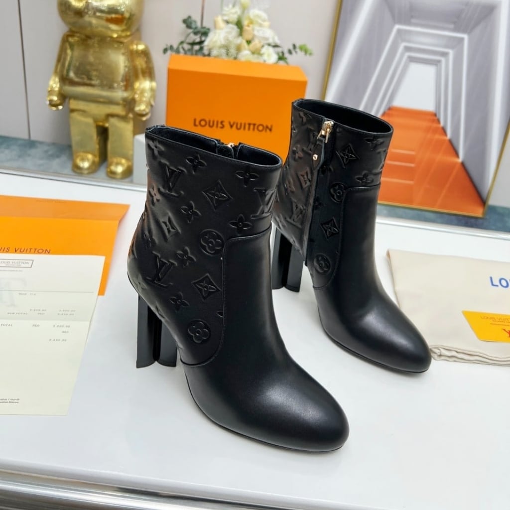 Louis Vuitton Silhouette Ankle Boot Black 1Abp9J