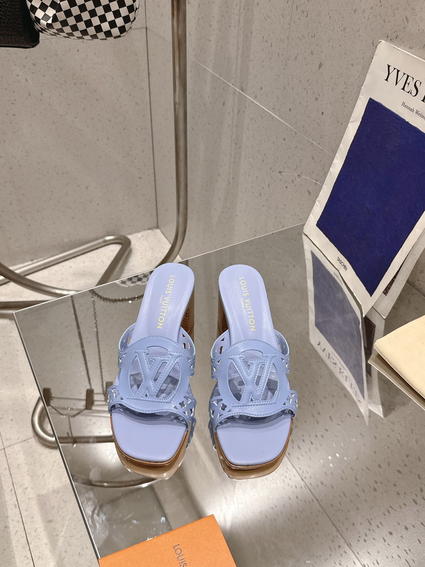 Louis Vuitton LV Isola Flat Mule Blue Women – 5.5cm Heel / 2.17in