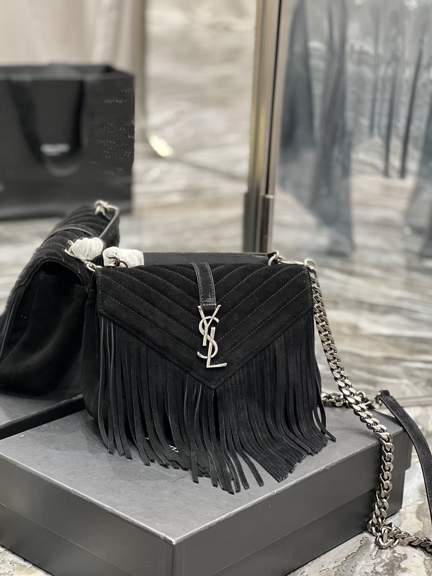 Saint Laurent College Medium Suede Shoulder Bag Black 24Cm