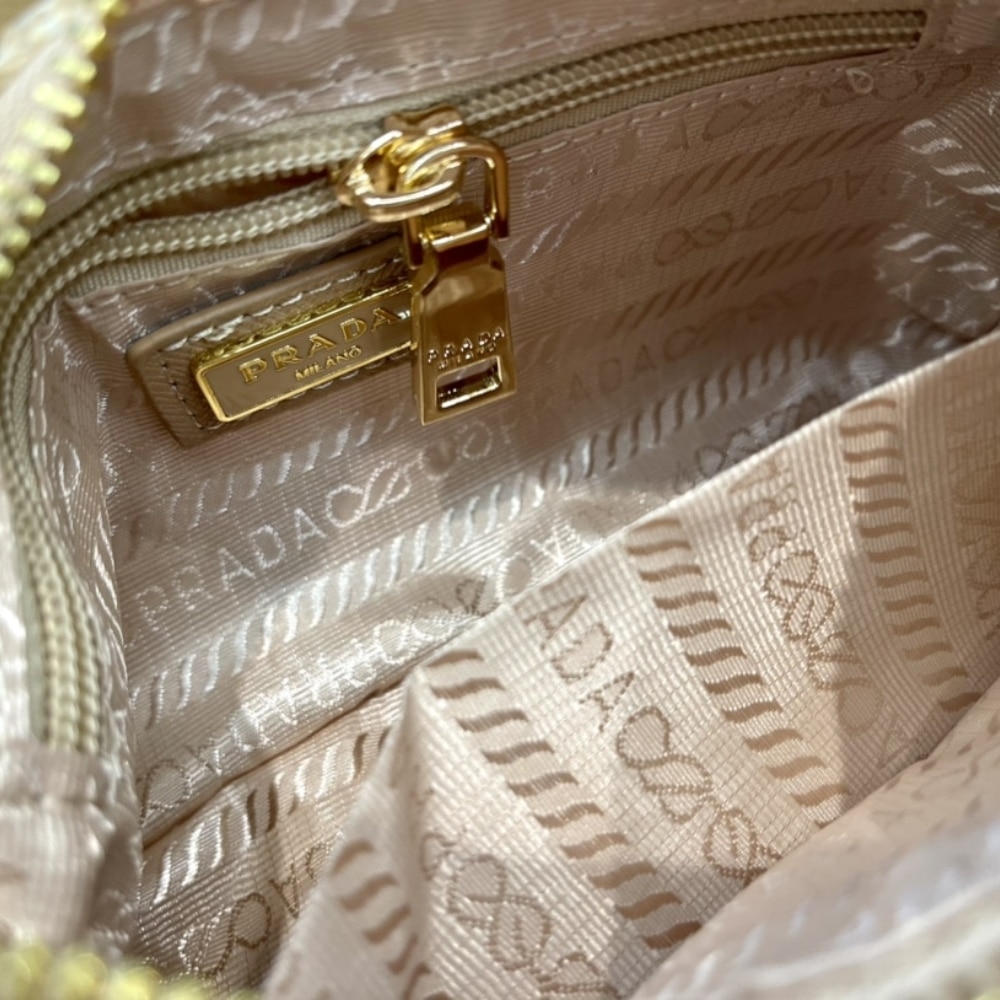 Prada Re Edition 2005 Crochet Bag Raffia Natural Tan 22CM 1BH204 2A2T F0018 V V9L