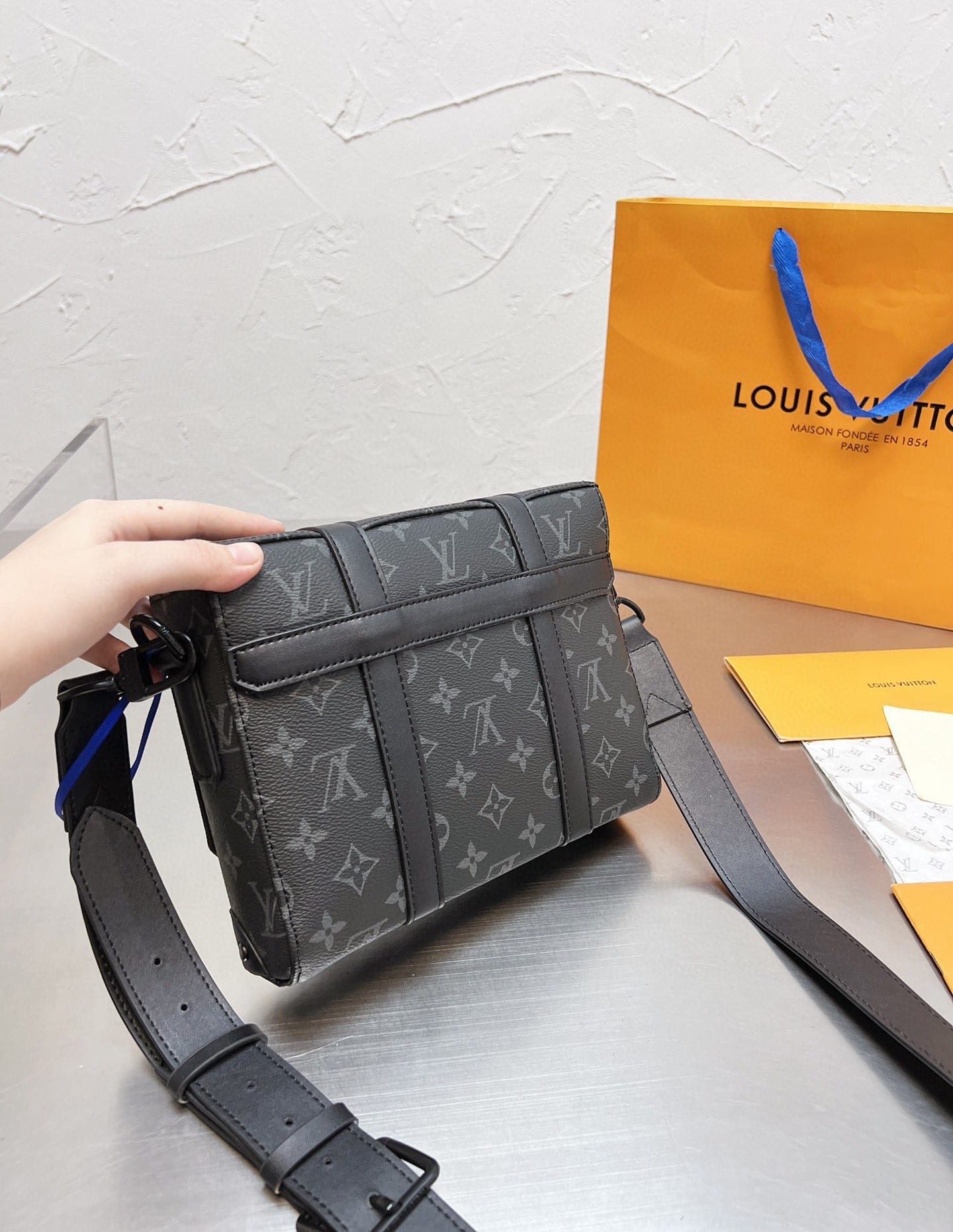 Louis Vuitton Trunk Messenger 20Cm M45727