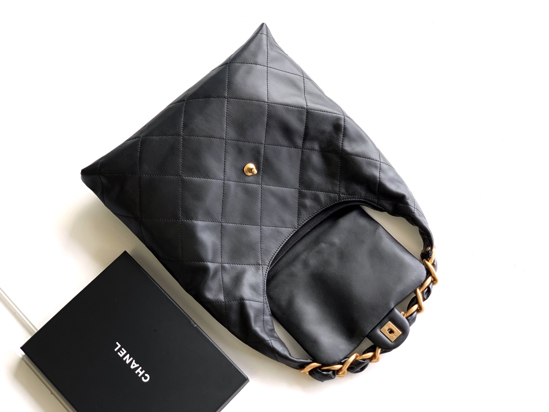 Chanel 25A Chunky Chain Vintage Hobo