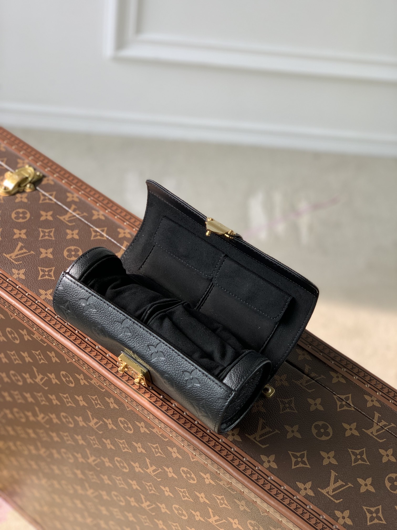 LOUIS VUITTON M10145 ETUI BIJOUX Jewelry & Watch Case