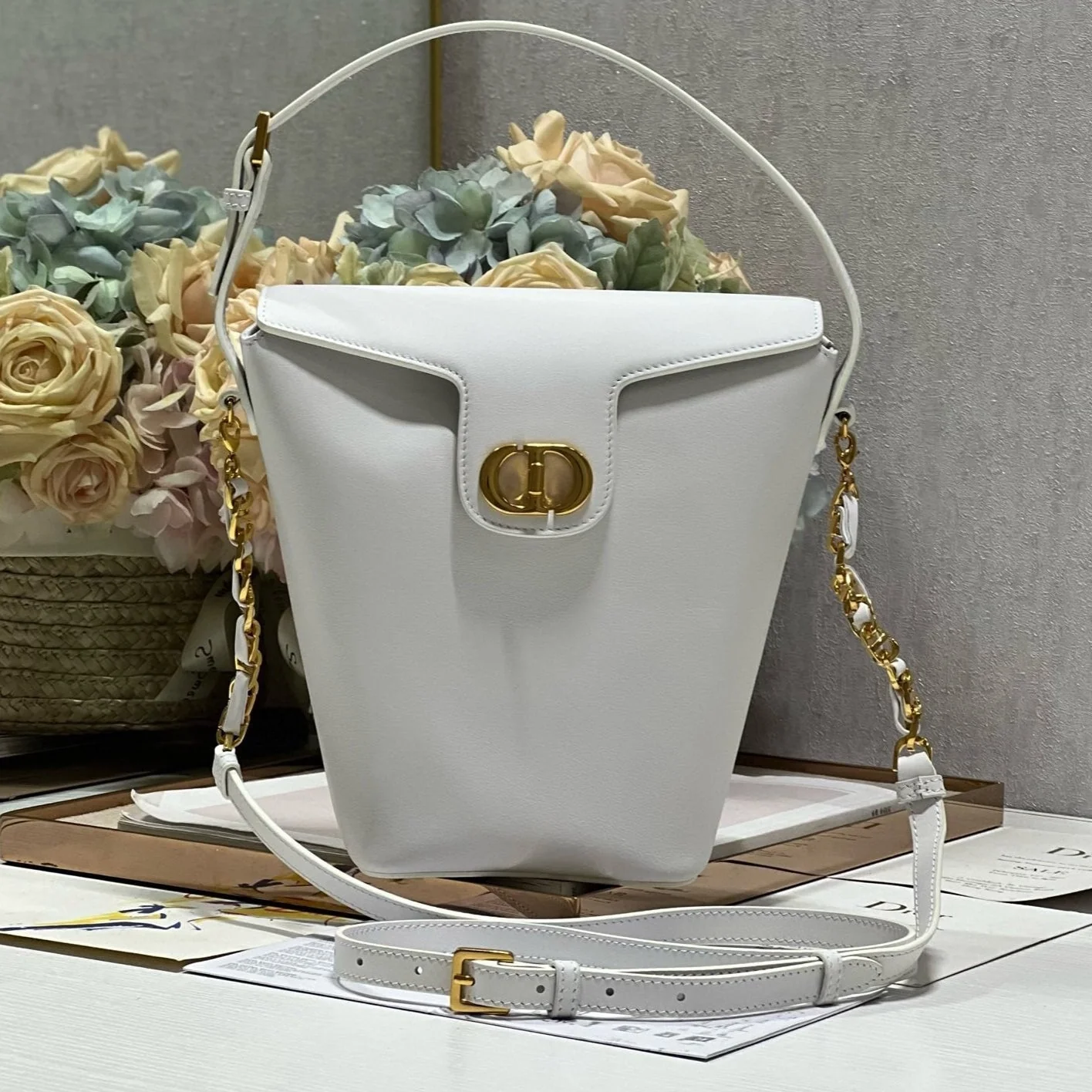 CD Montaigne Large Chain Bucket Bag White Calfskin 336797