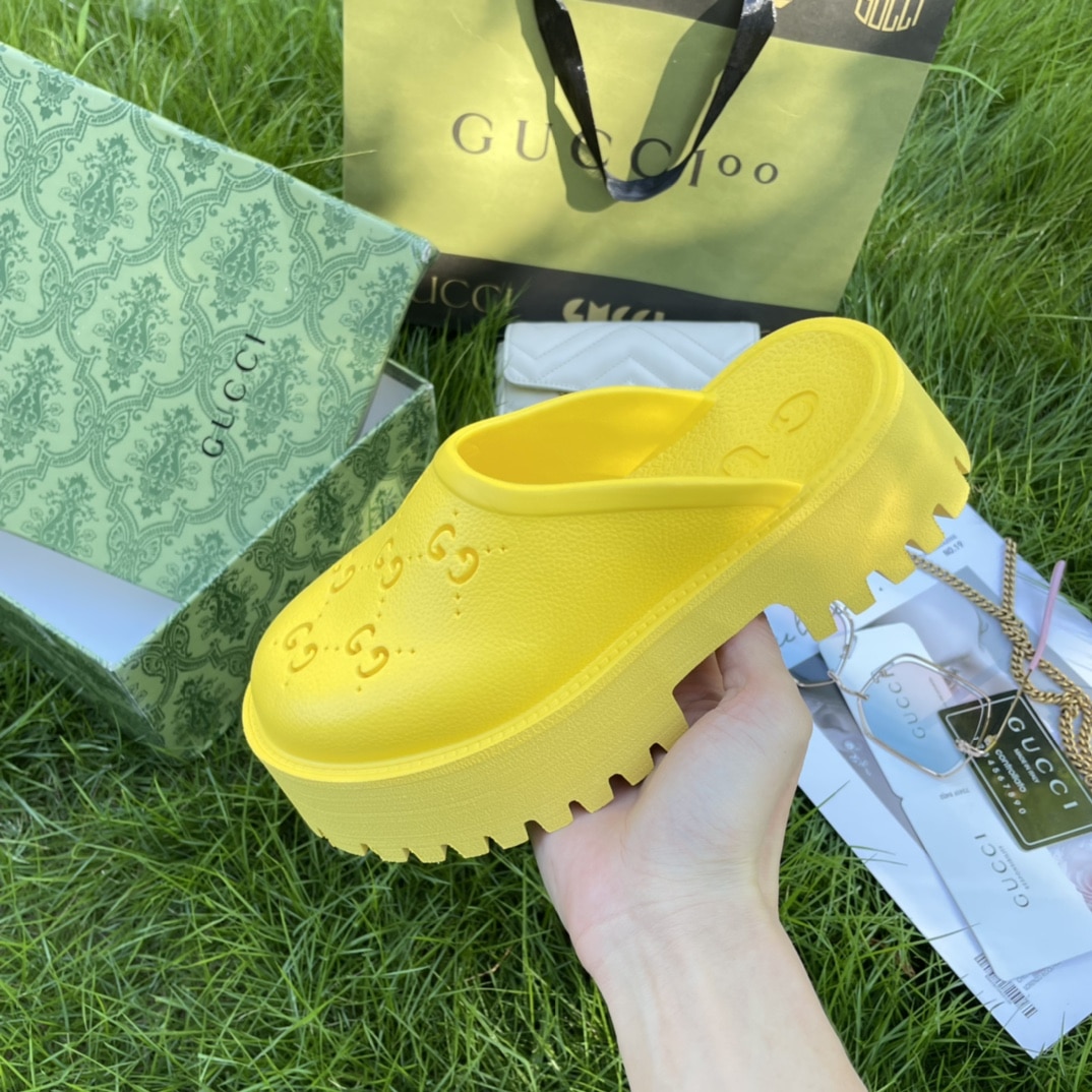 Gucci Men’S Slip On Sandal Yellow Gg Rubber