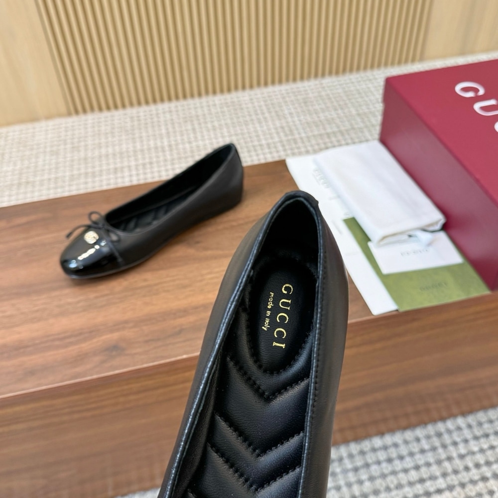 Gucci Women Ballet Flat With Double G Black Leather ‎835805 Bnc80 1000