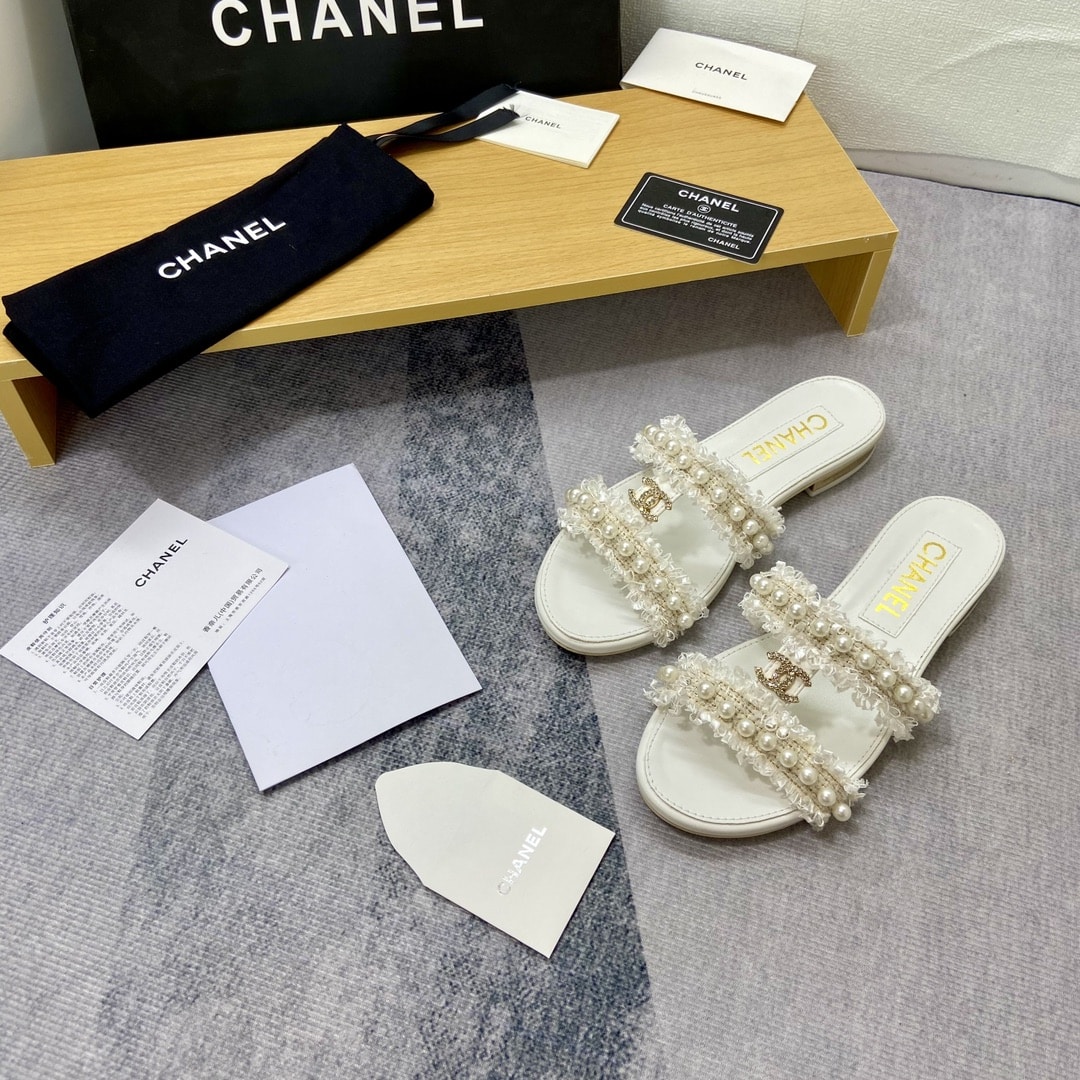 Chanel Mule Slippers Pearl Tweed White