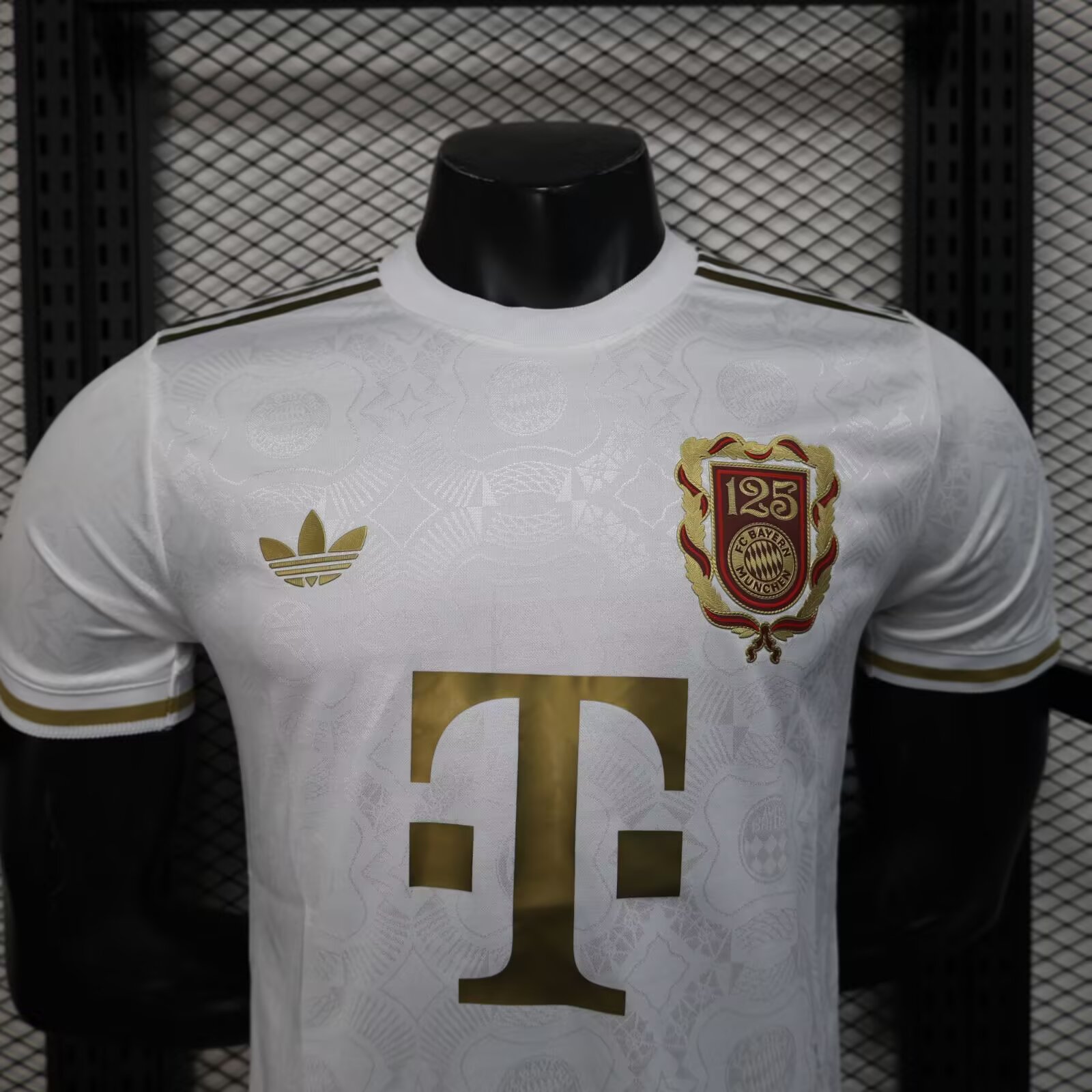 2025/2026 Player Version Bayern Munich 125th Anniversary White Football Shirt 1:1 Thai Quality
