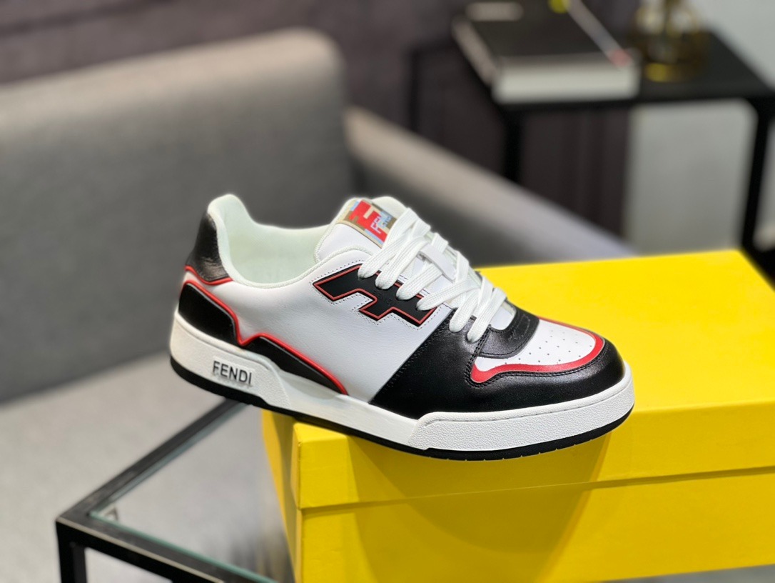 FENDI CASUAL SNEAKERS