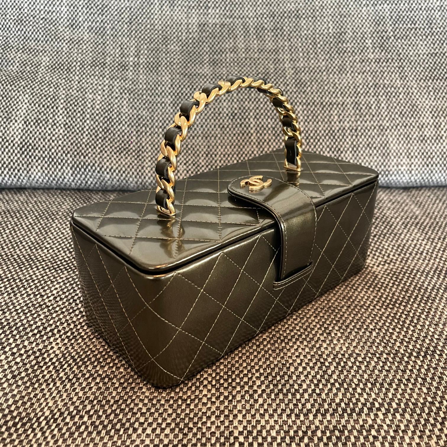 25C Long Quilted Patent Leather Vanity Case in Dark Olive Green