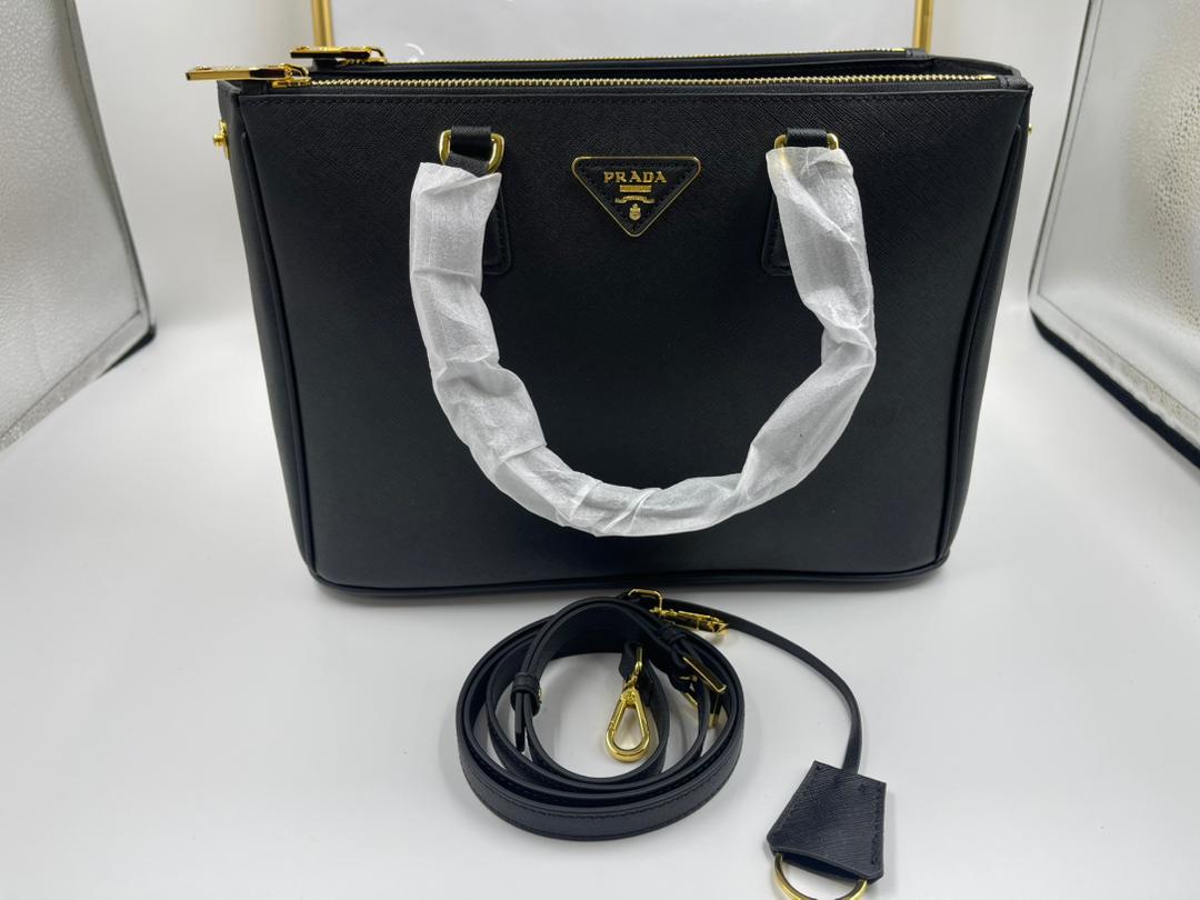Prada Large Galleria Saffiano Leather Bag In Black
