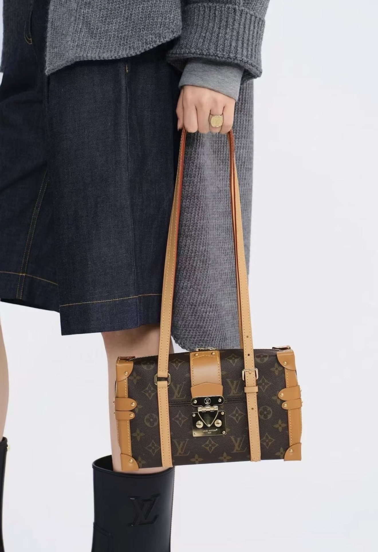 Louis Vuitton M3A169 Malle De Jour Soft Trunk Bag