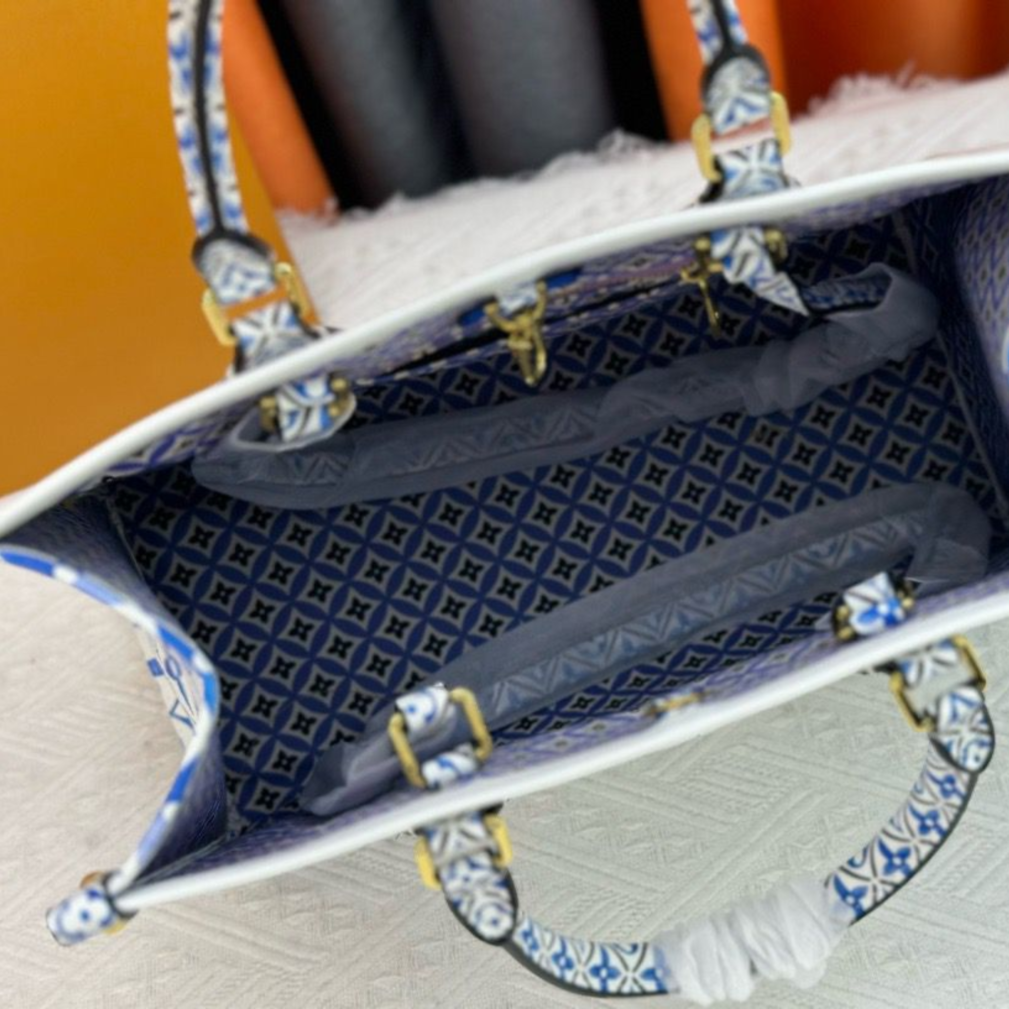 Louis Vuitton Onthego Handbag Blue Monogram Pattern 35cm/13.8in