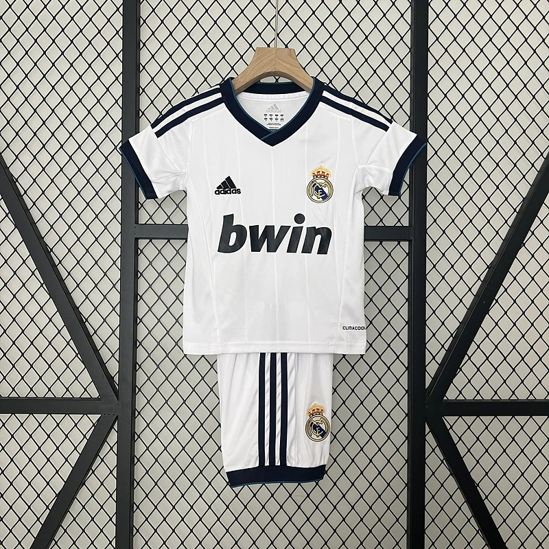 Retro Kids 2012-13 Kids Real Madrid home RONALDO Özil KAKA  Football jersey retro