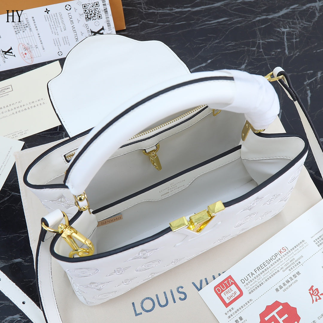 Louis Vuitton Capucines White 27Cm