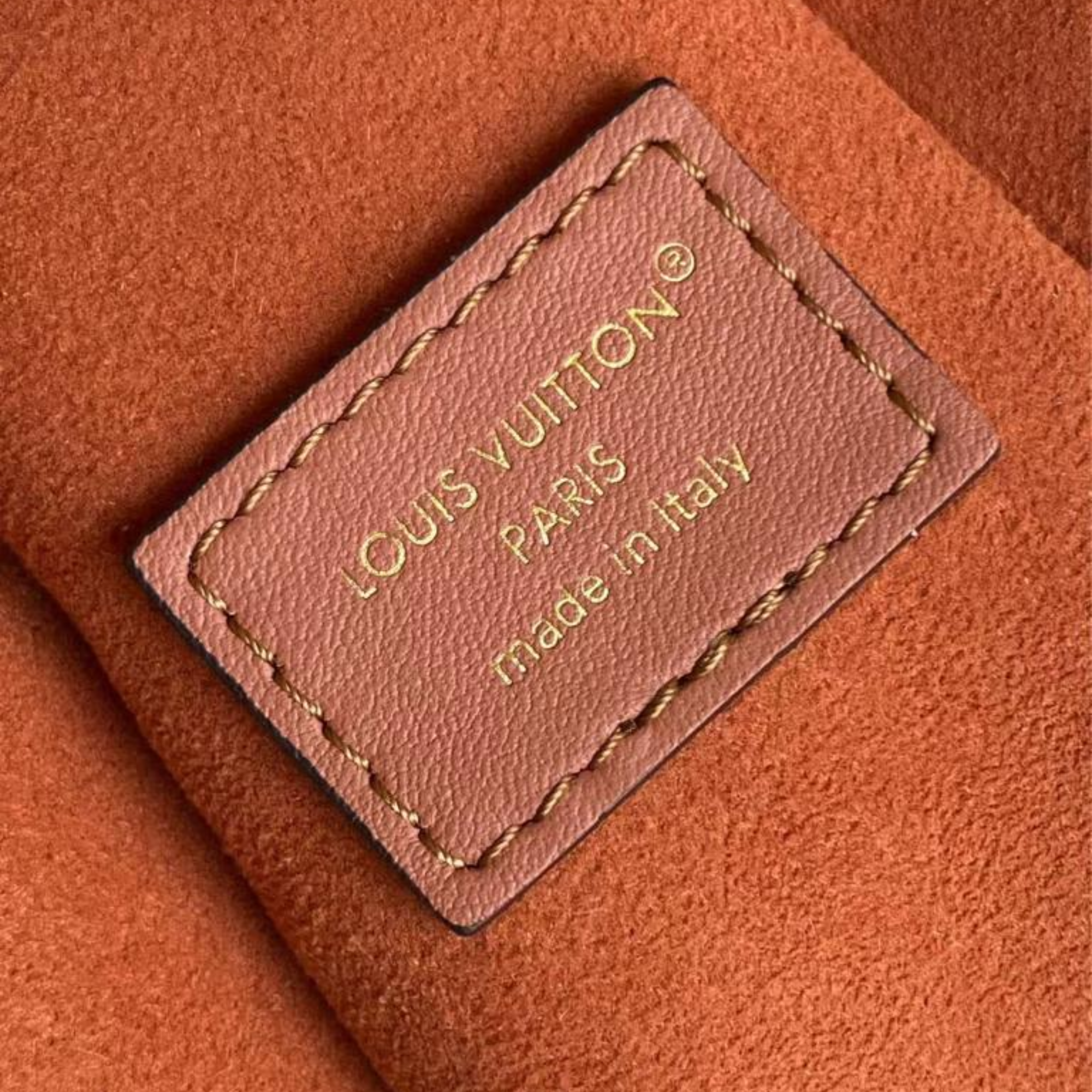 Louis Vuitton MM Side Trunk Bag M15072