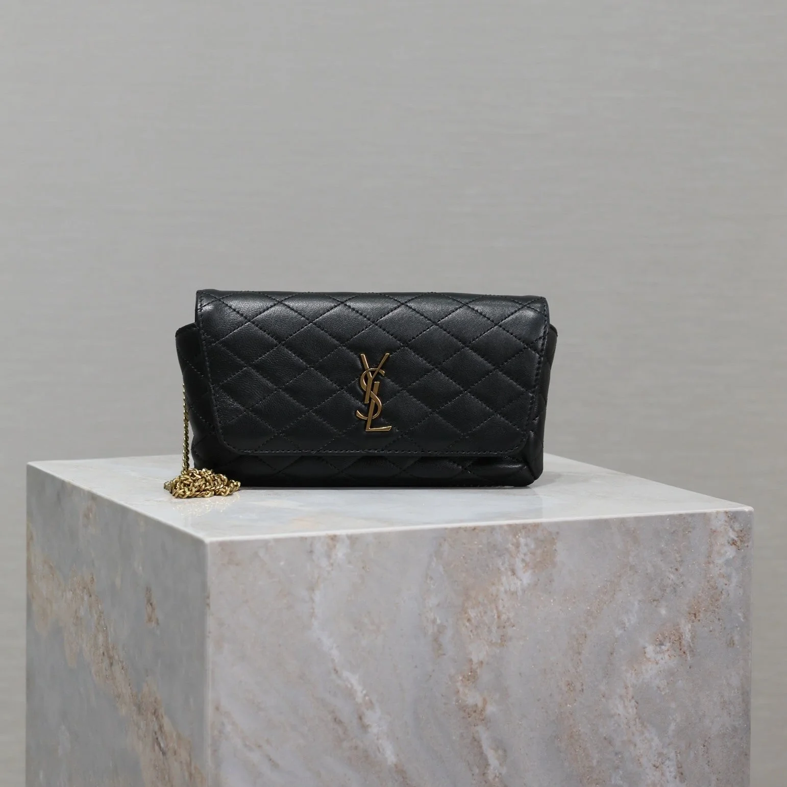 Gaby Phone Bag 19cm Black Quilted Leather GHW