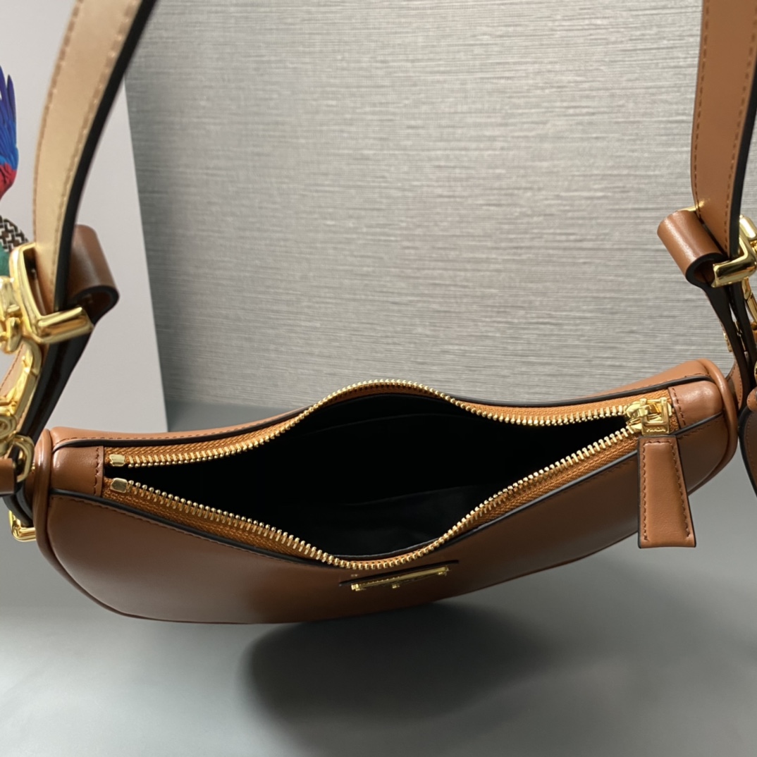 Prada Arqué Leather Shoulder Bag Cognac 22.5cm