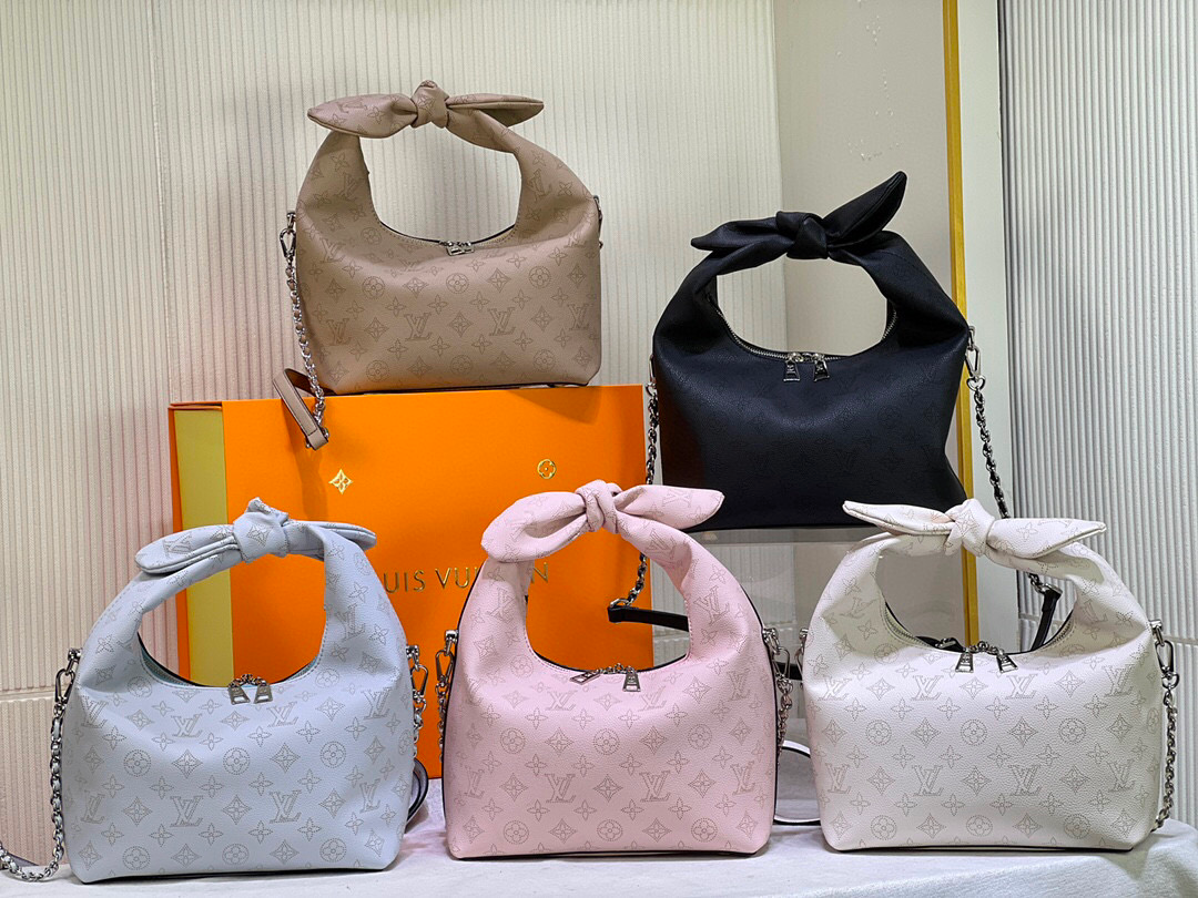 Louis Vuitton Why Knot Pm Light Pink 34Cm M20703
