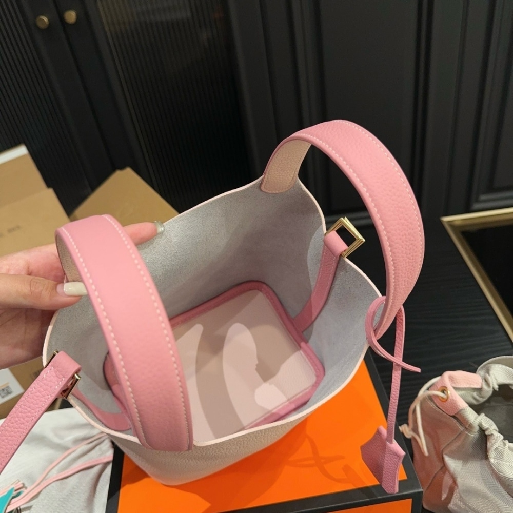 Hermes Picotin Lock 18 Pocket Bag Light Pink 18cm
