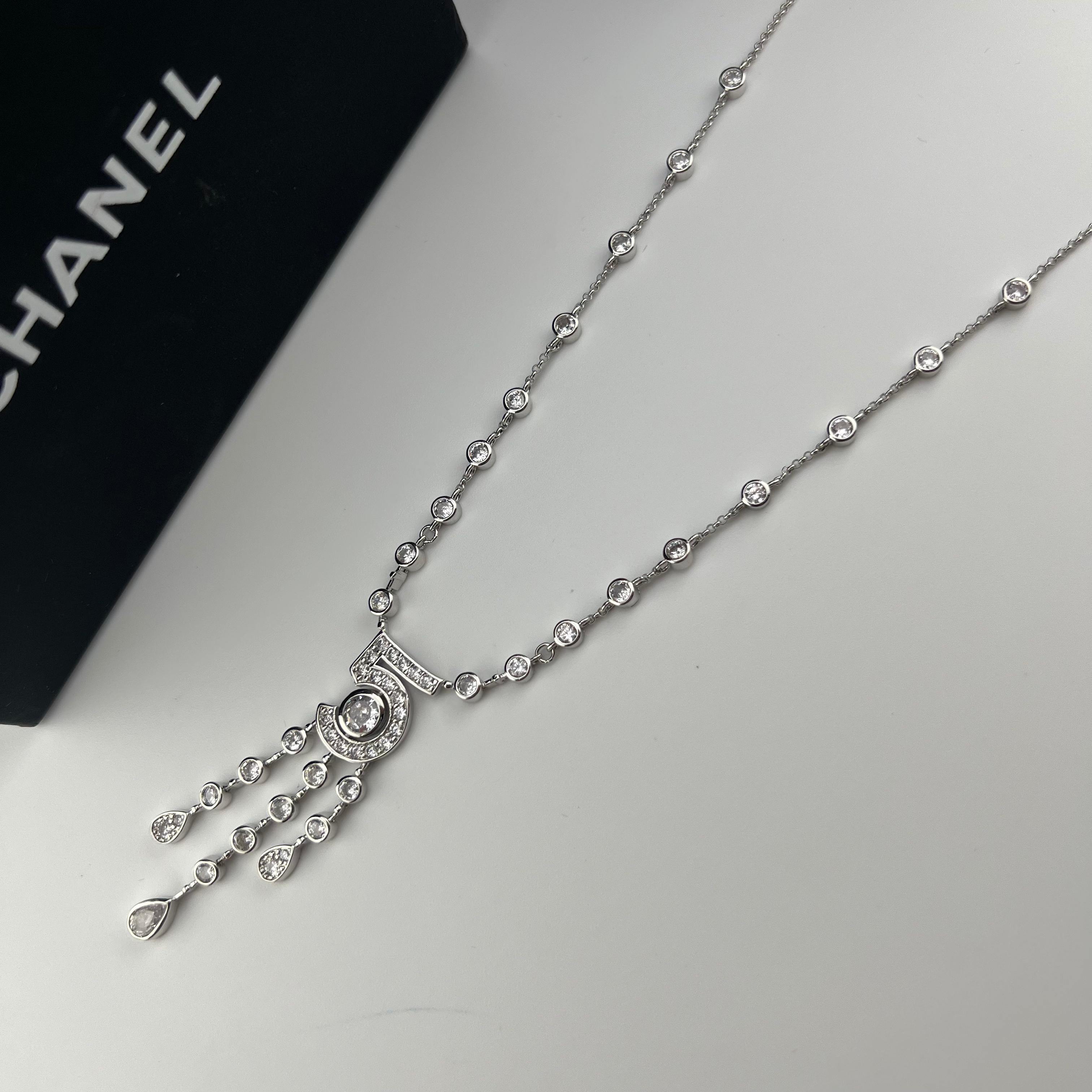 NO.5 Tassel Platinum Full Diamond Necklace