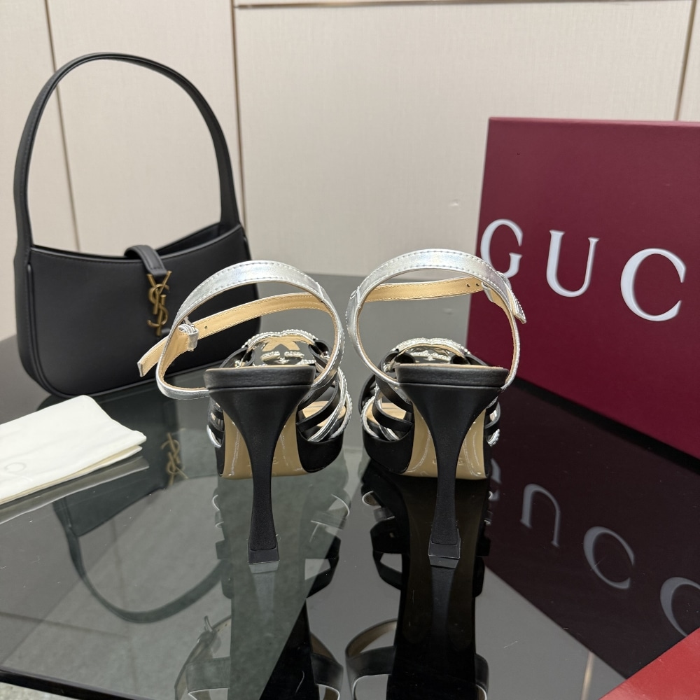 Gucci Women Pump With Crystal Interlocking G Black 852355 Aafsh 8142