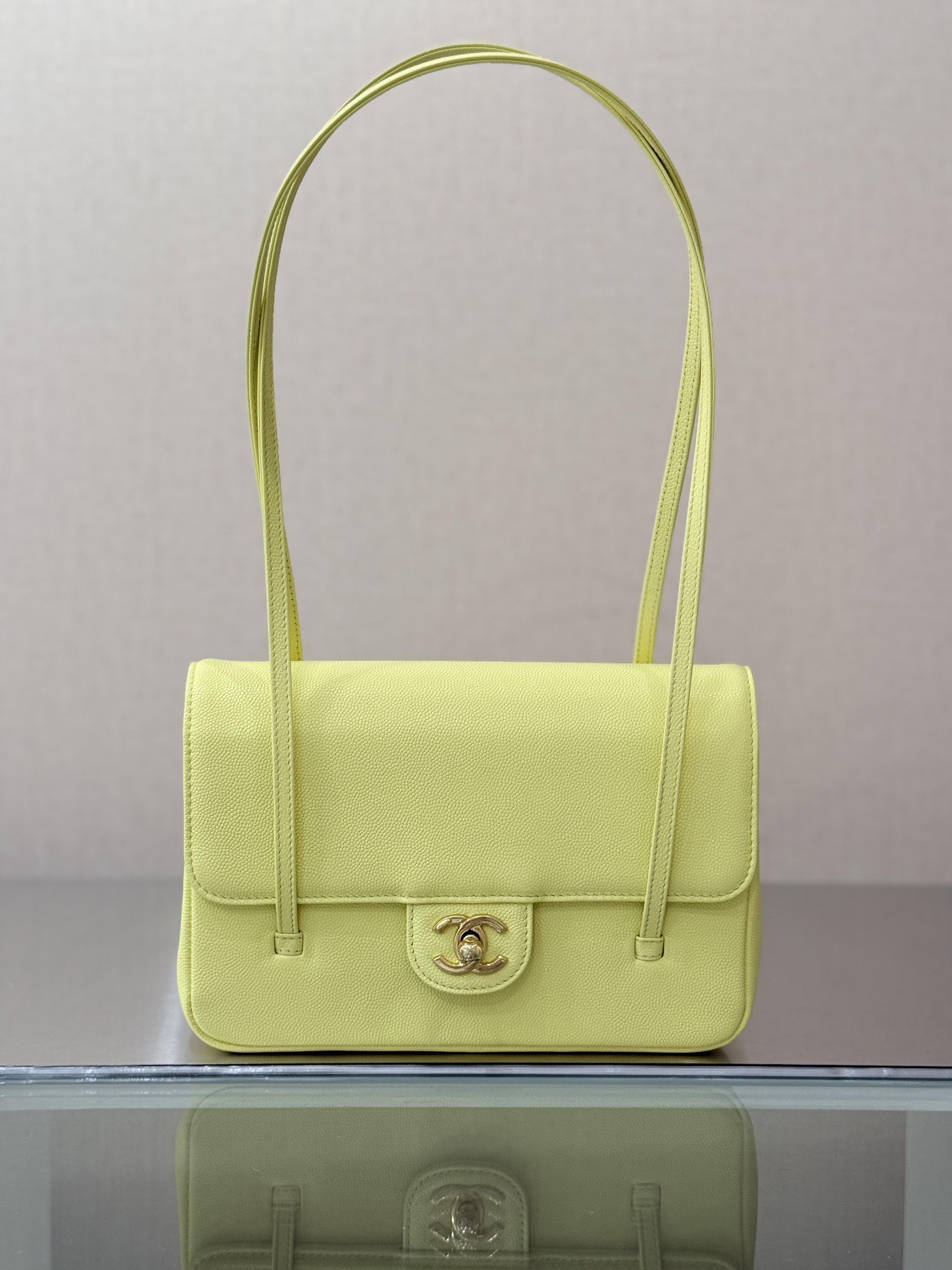 Vintage Caviar Leather Shoulder Flap Bag in Light Yellow Caviar Leather with Gold-Tone Hardware