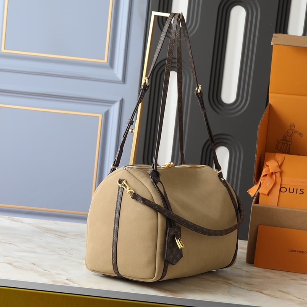 Louis Vuitton Express MM Hazelnut 36Cm M26358