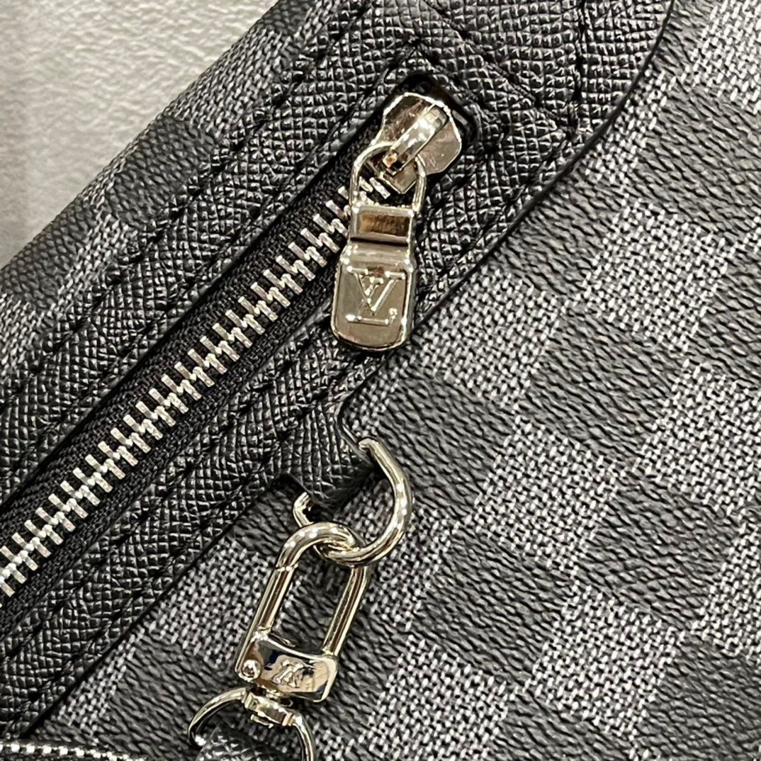 Louis Vuitton Duo Sling Bag Caro 42cm Black