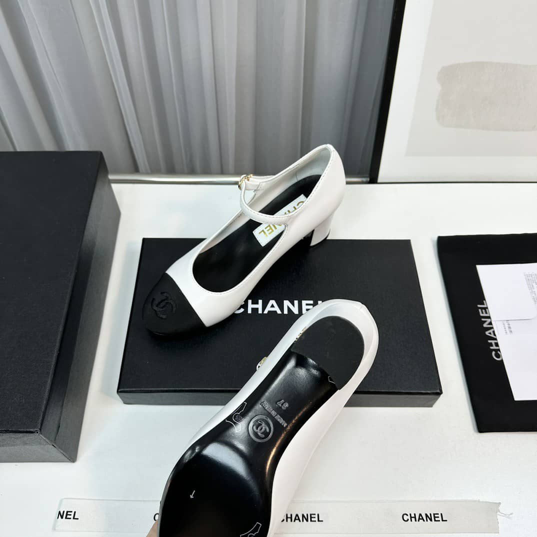 Chanel Mary Janes White G45118