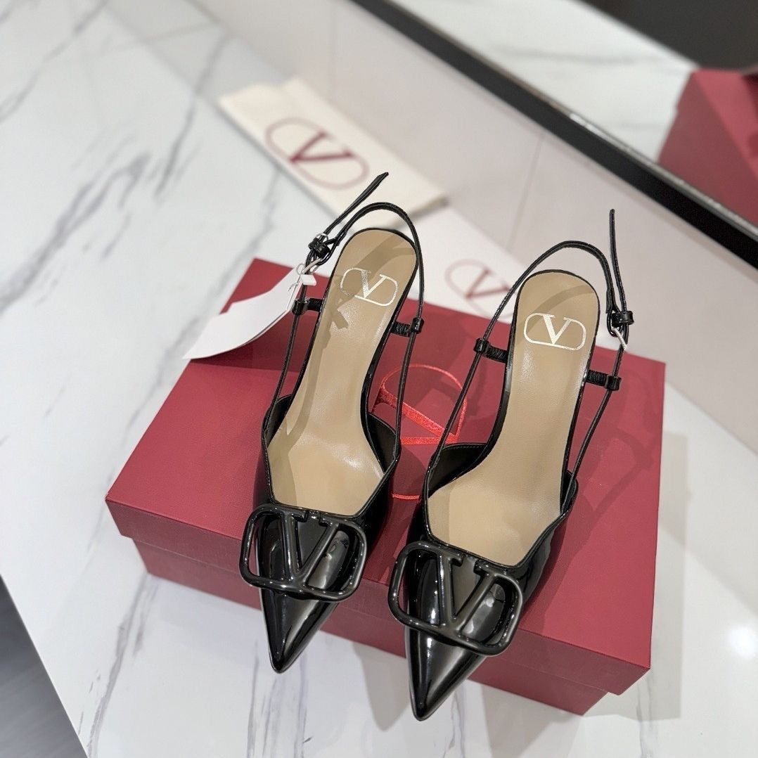 Valentino Garavani Vlogo Signature Patent Leather Slingback Pump Black 4W2S0R01Tmk 0No