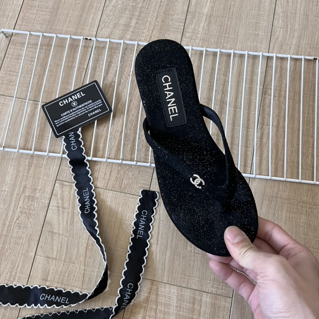 Chanel Thongs Purl Fabric With Silver Cc Logo In Black