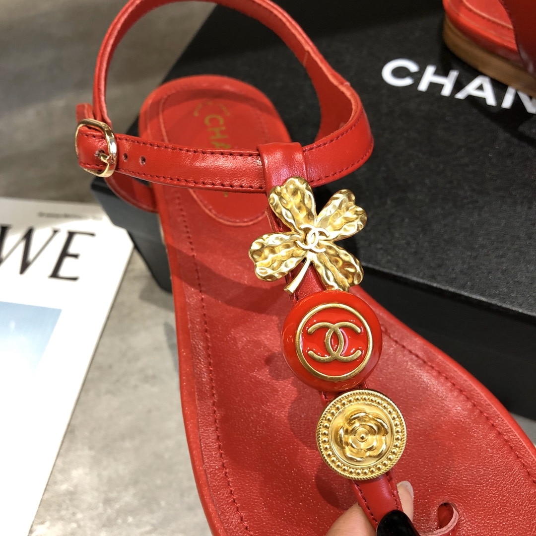 Chanel Camellia Thongs Sandals With Gold Leaf Clover Wine Red