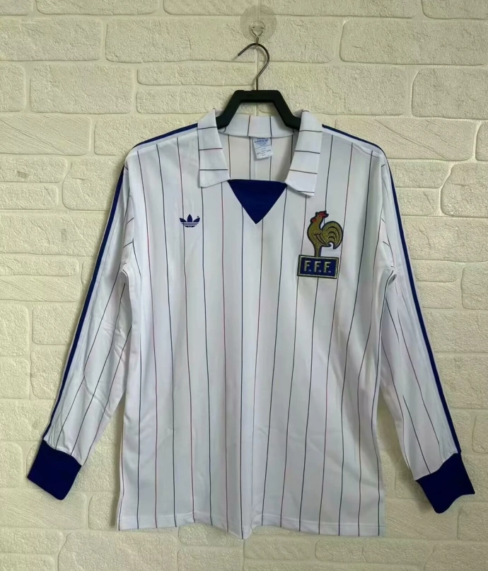 Retro 1980-82 France Away Long Sleeve football jersey retro