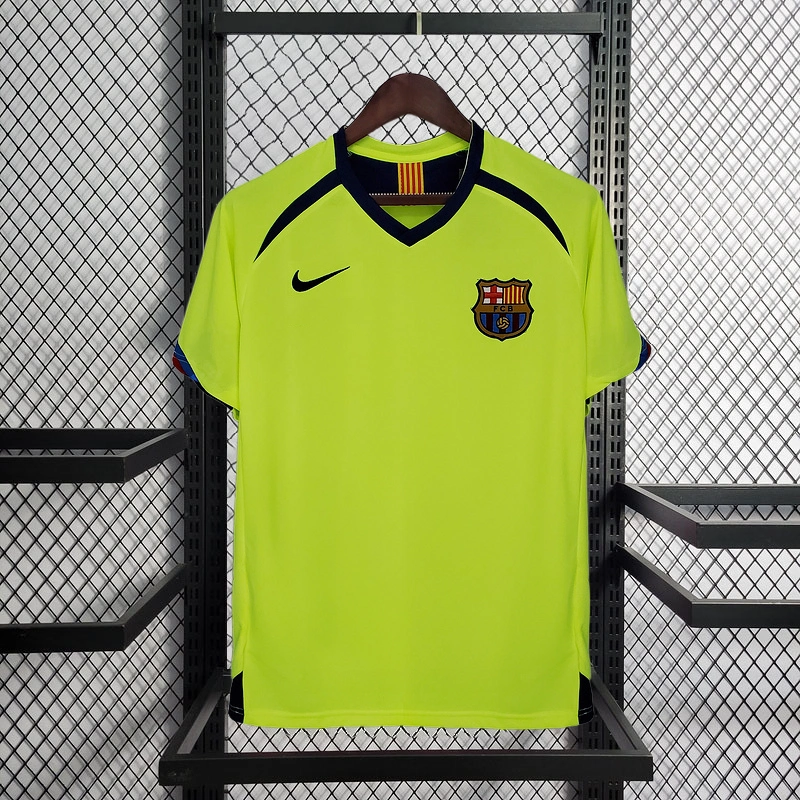 Retro 2005-06 FC Barcelona away XAVI MESSI RONALDINHO Football jersey retro