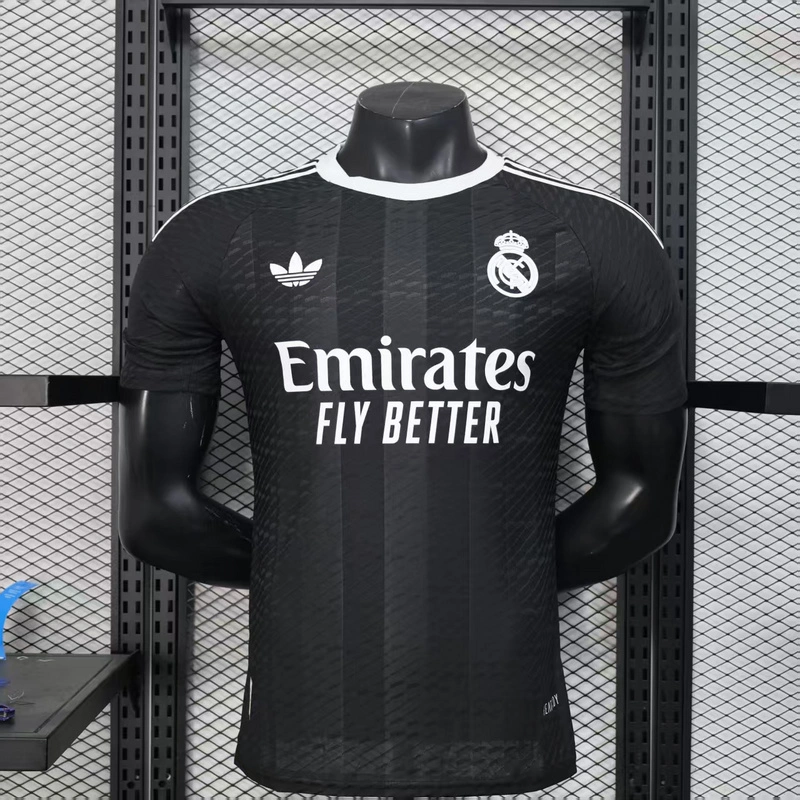 Player 2025-26 Real Madrid goalkeeper black Football jersey