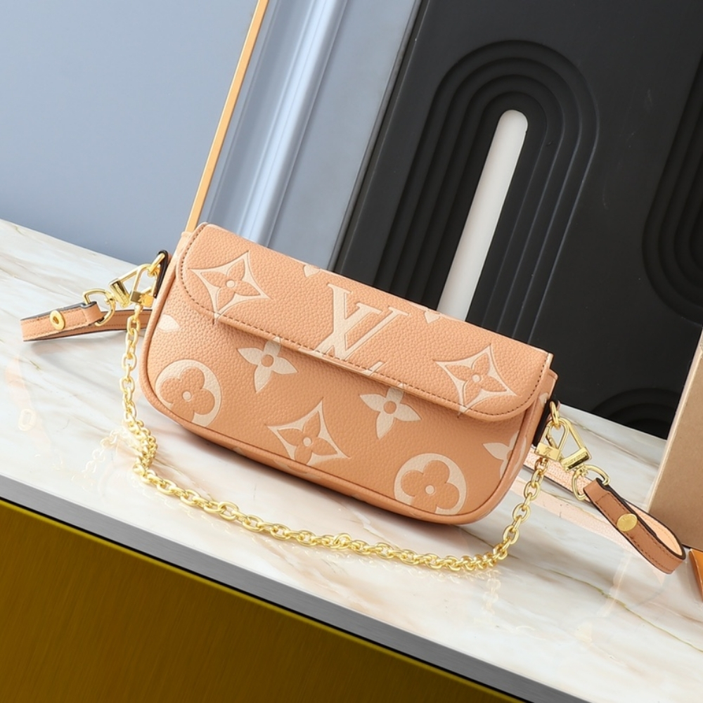 Louis Vuitton Ivy Bag Monogram Empreinte Cream 23.5Cm M12758