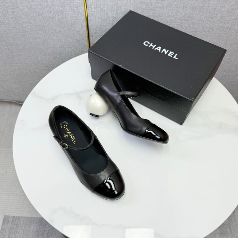 Chanel Mary Janes Patent And Imitation Pearls Black G46775 B22202 94305