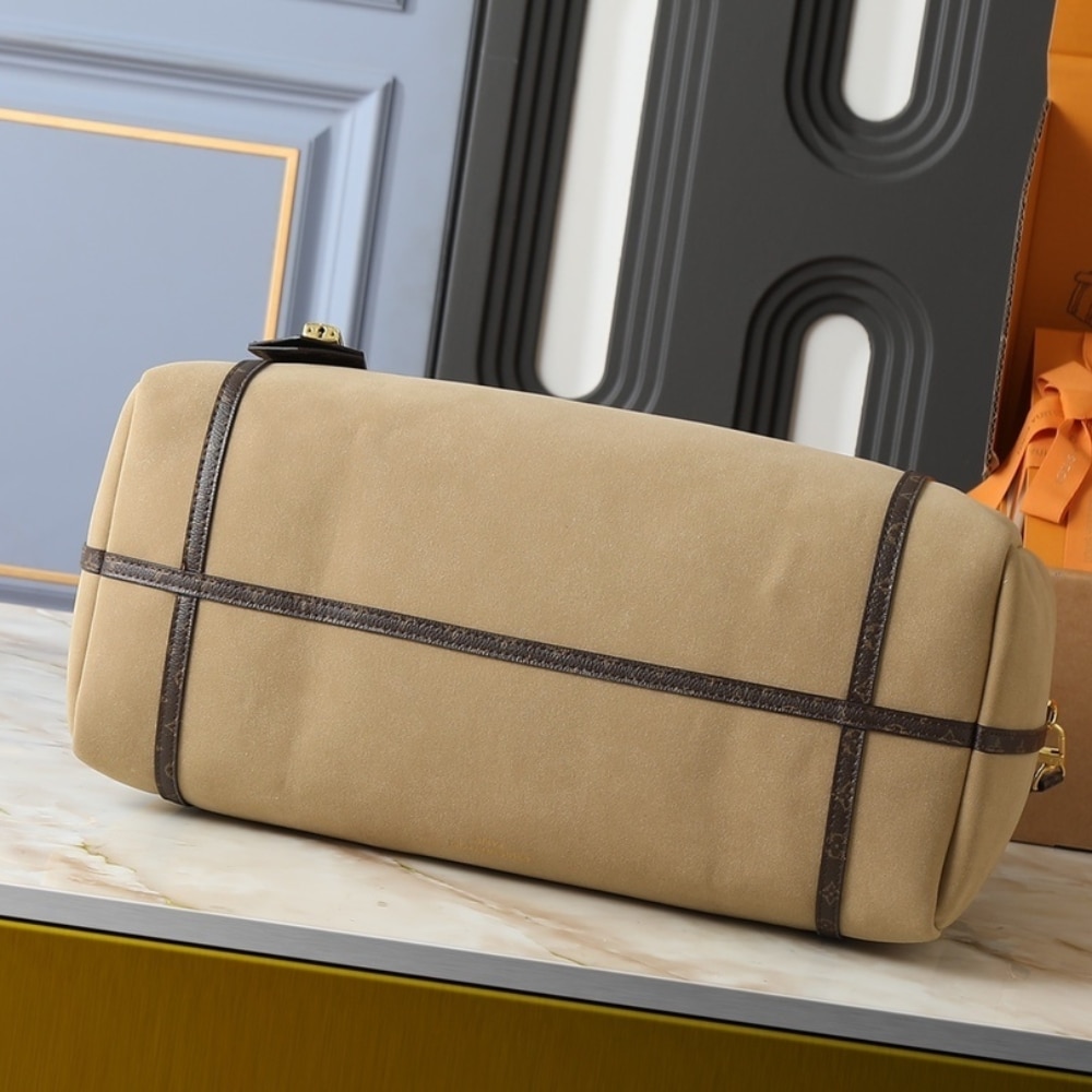 Louis Vuitton GM Express Travel Hazelnut 45Cm M26451