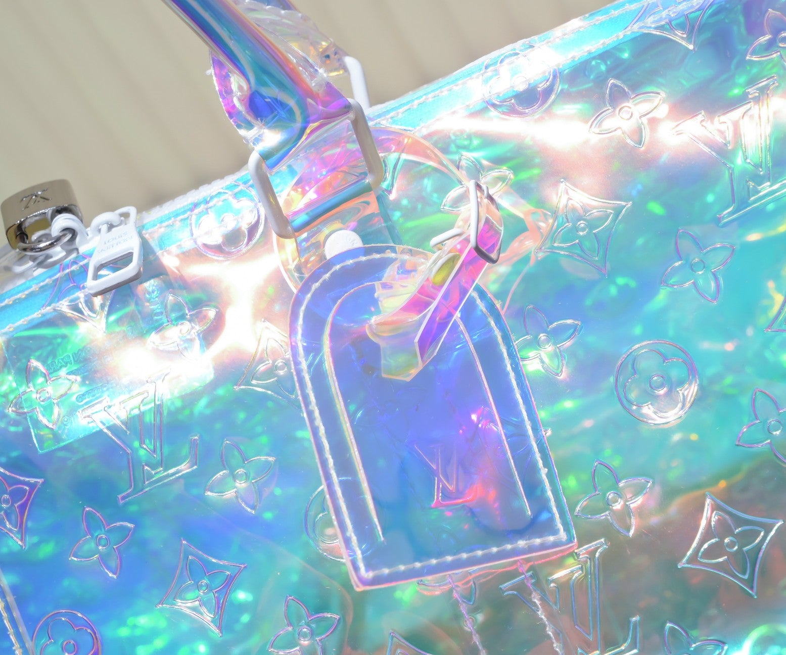 Louis Vuitton Keepall Bandouli Re 50 Prism Hologram 50cm M53271