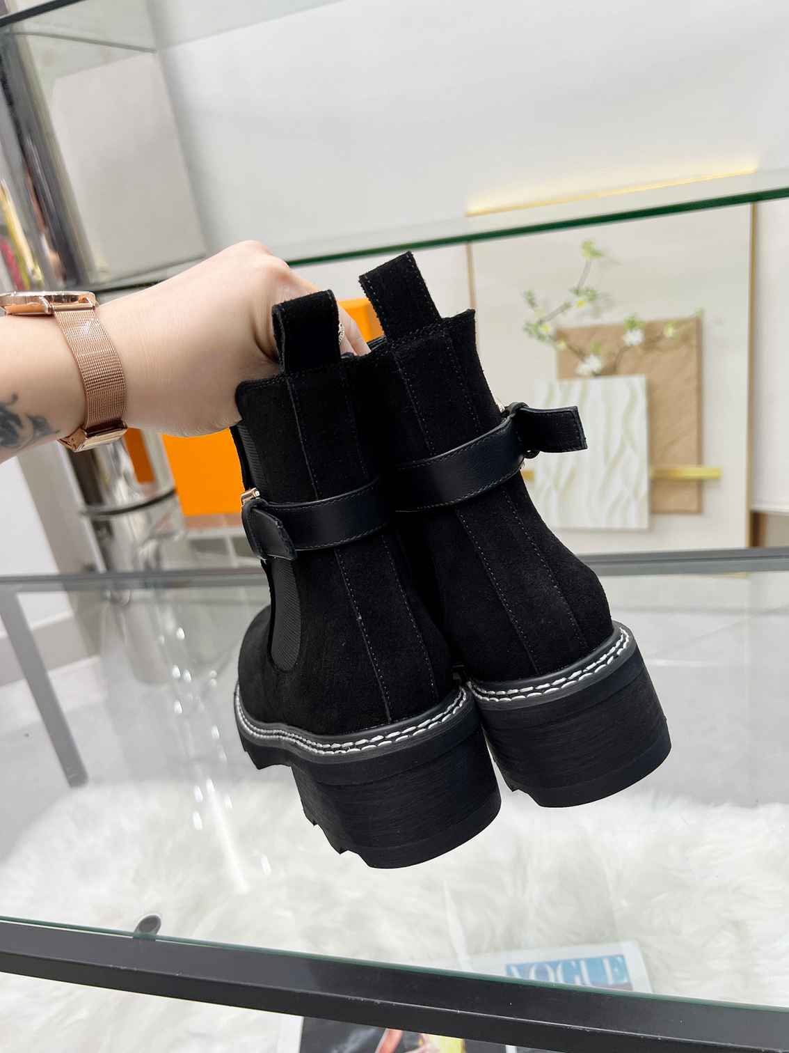 Louis Vuitton Lv Beaubourg Ankle Boot Suede In Black 1Ackcj